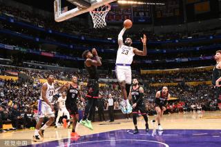 展示了他的 展示了他的