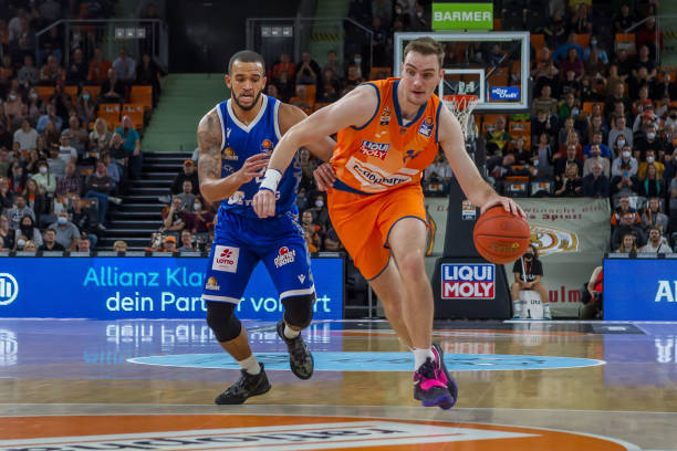 自然成为了 自然成为了